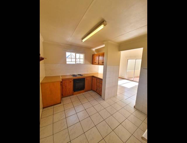 1 BEDROOM PROPERTY TO RENT IN RADIOKOP